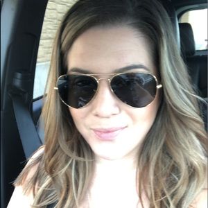 Meet your Posher, Kasey